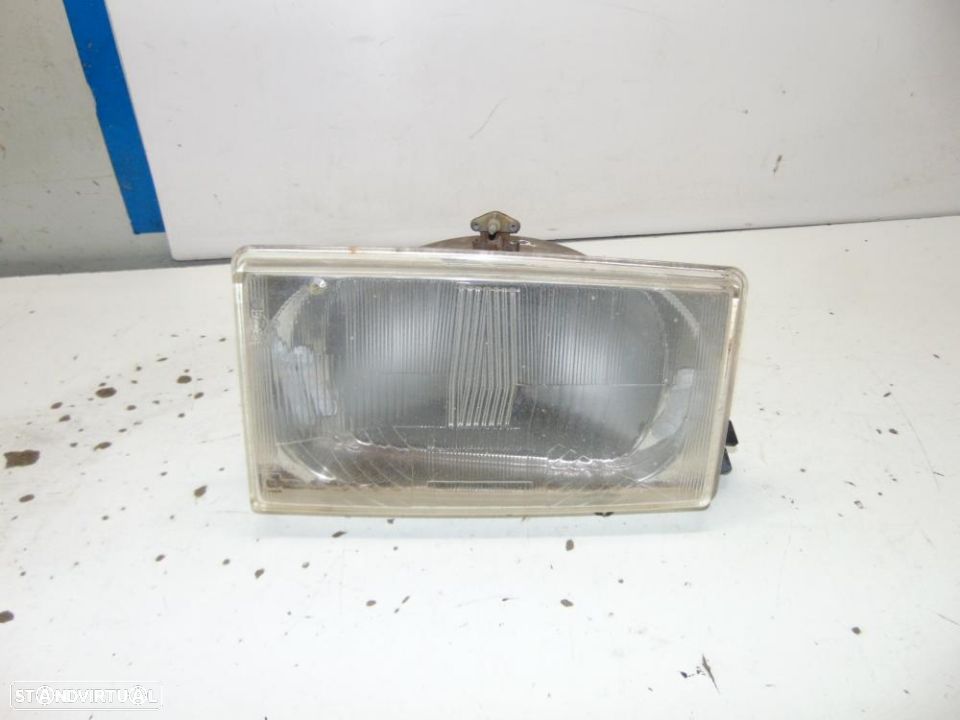 Volvo 244 1º modelo de farol rectangulares farol - 1