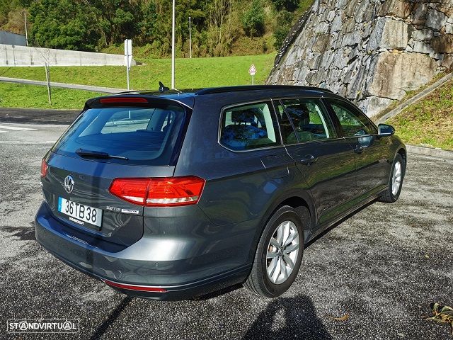 VW Passat Variant 2.0 TDi DSG (BlueMotion ) Comfortline - 4