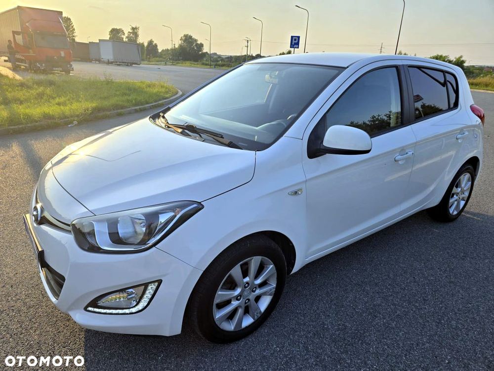 Hyundai i20 1.1 CRDi Comfort - 6