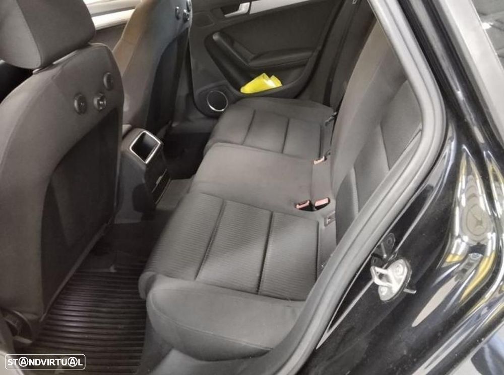 Audi A4 Avant - 4