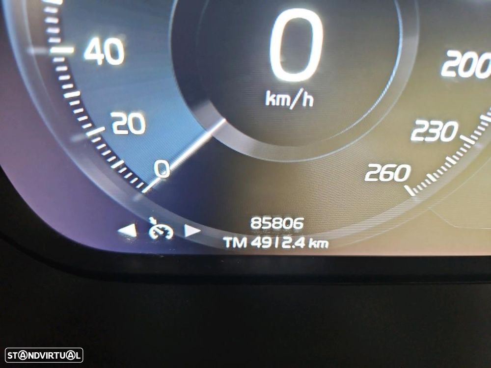 Volvo XC 40 1.5 T4 PHEV Core - 7