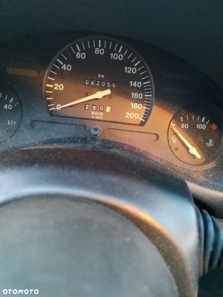 Opel Corsa 1.0 City 12v - 4