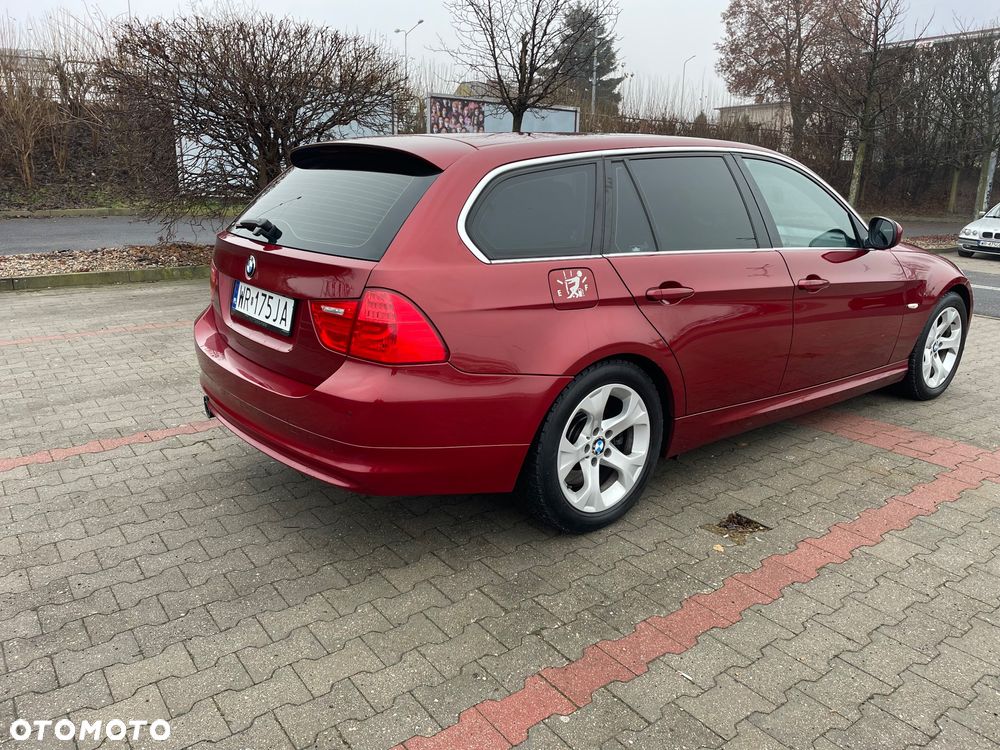 BMW Seria 3 325d - 4
