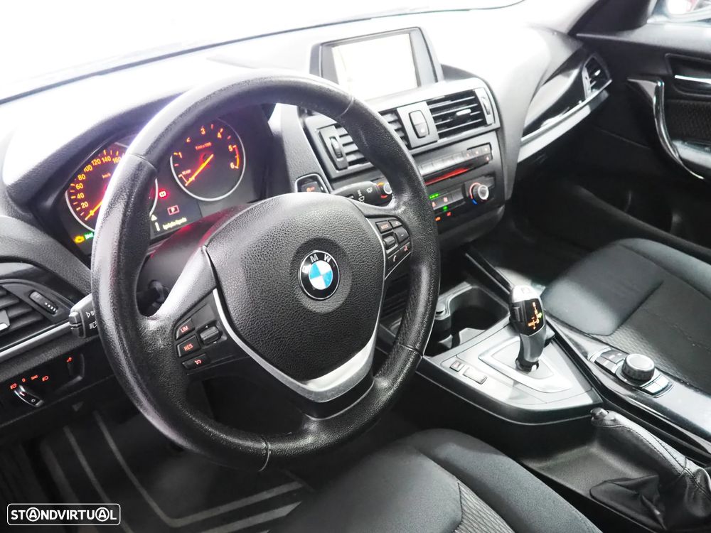 BMW 118 dA Pack M - 19