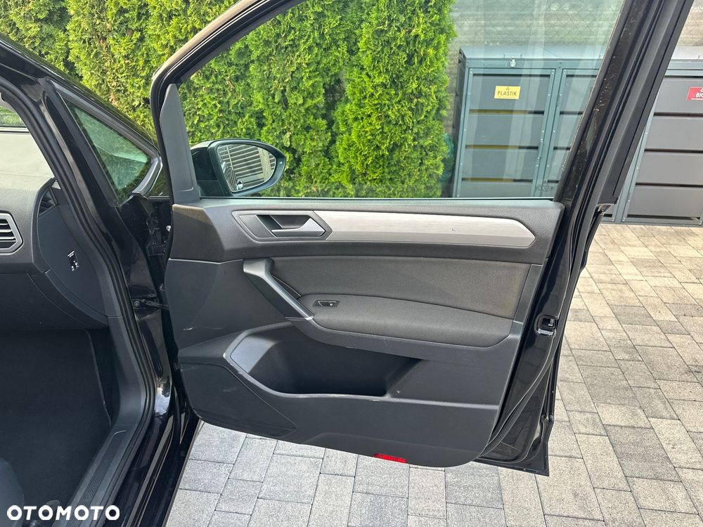Volkswagen Touran 1.6 TDI SCR BlueMotion Technology Comfortline - 29