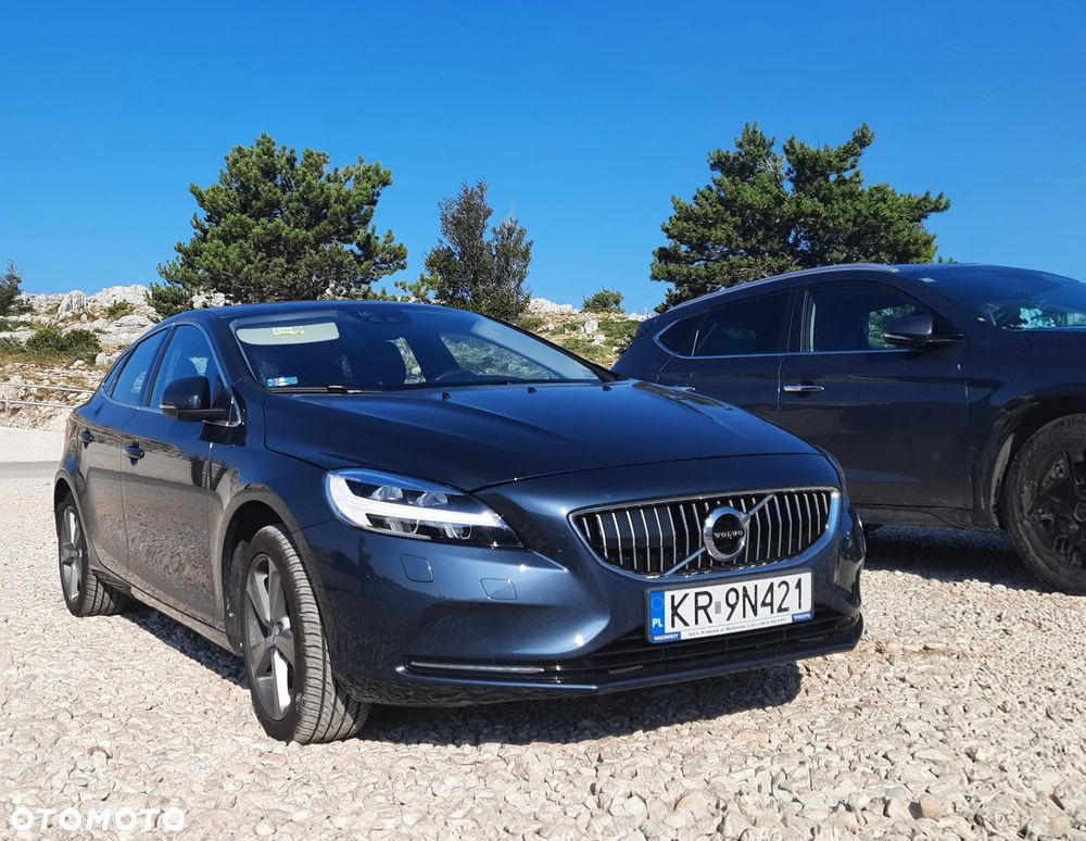 Volvo V40 D3 Drive-E Momentum - 1