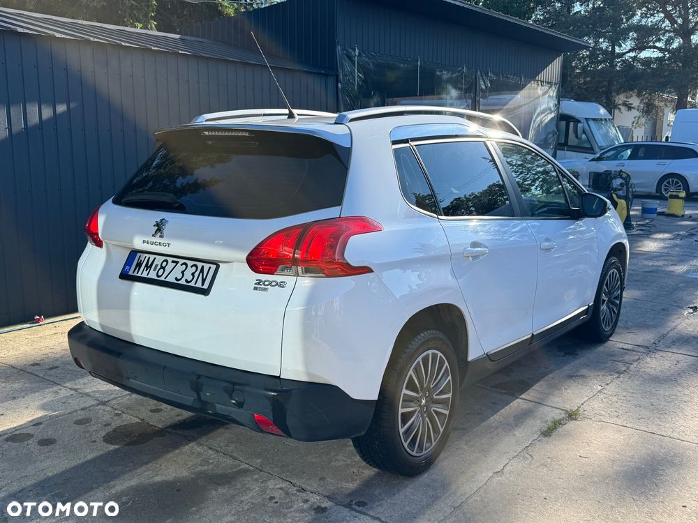 Peugeot 2008 - 4