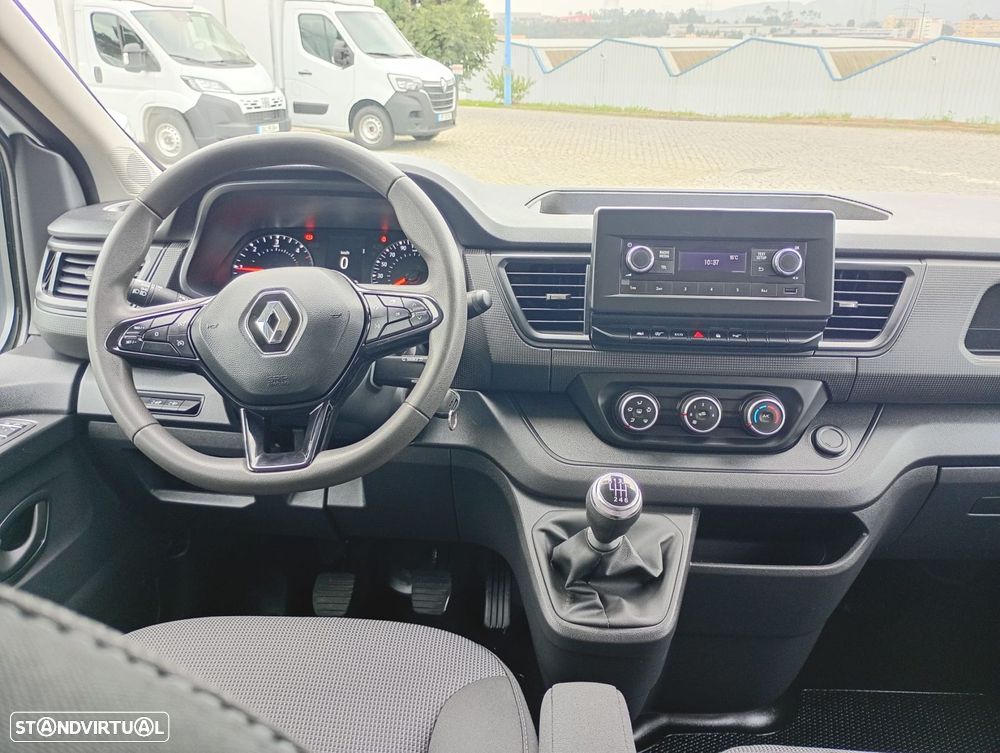 Renault Trafic - 14