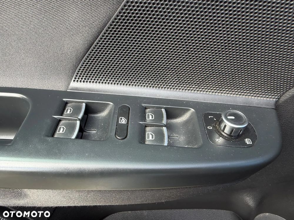 Volkswagen Golf - 15