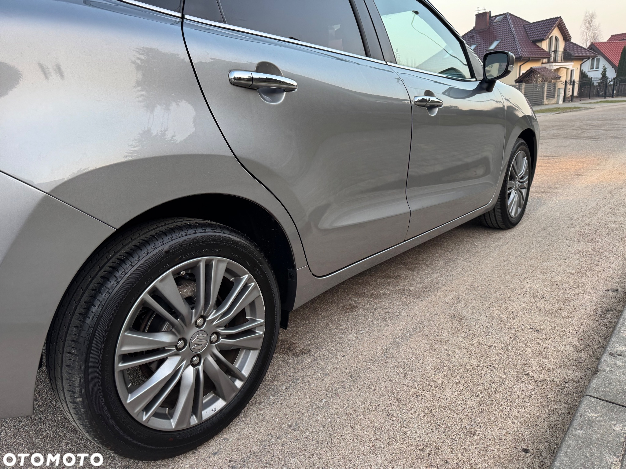 Suzuki Baleno 1.0 T Premium Plus - 21
