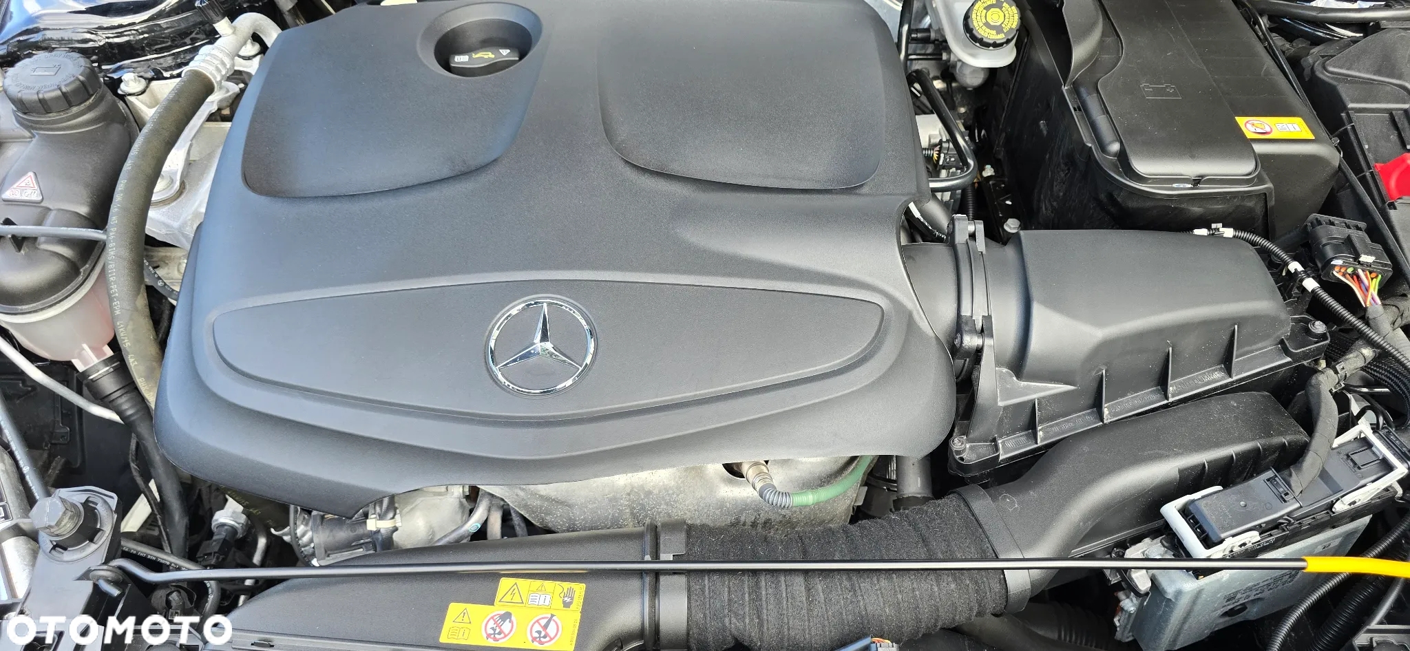 Mercedes-Benz GLA 180 - 24