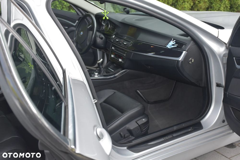 BMW Seria 5 520d - 8