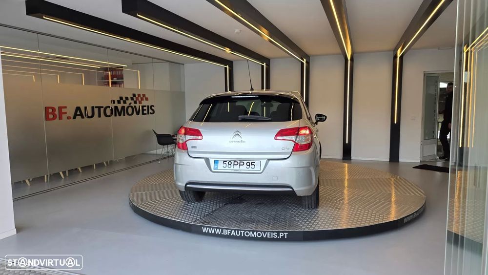 Citroën C4 1.6 e-HDi Exclusive CMP6 - 18