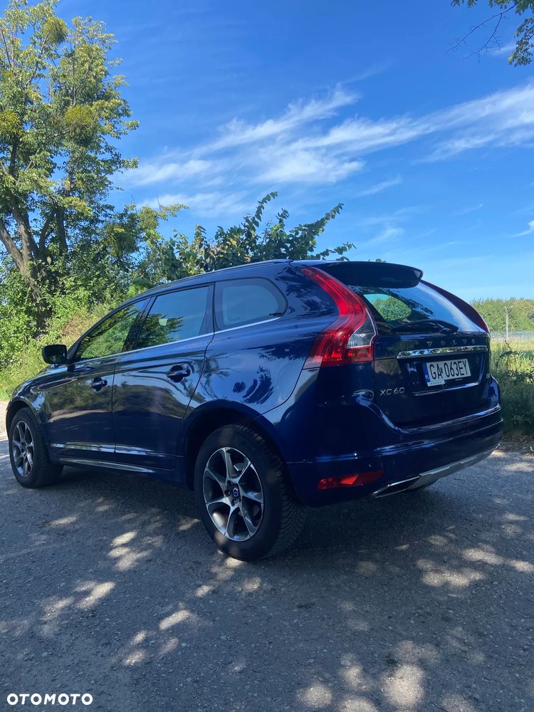 Volvo XC 60 D4 Drive-E Ocean Race - 17