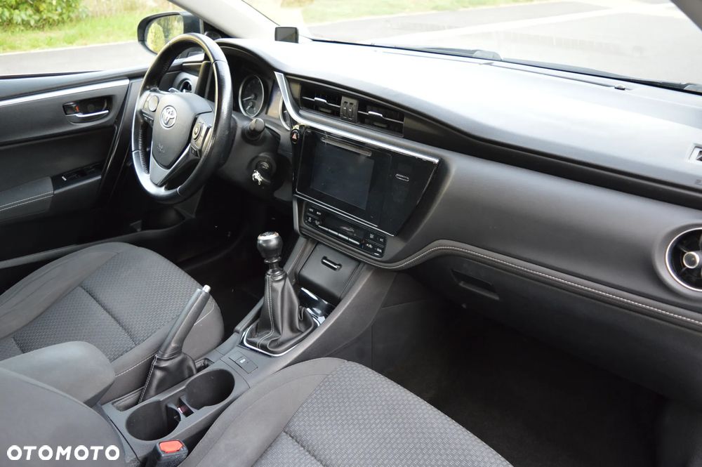 Toyota Corolla 1.6 Comfort - 22