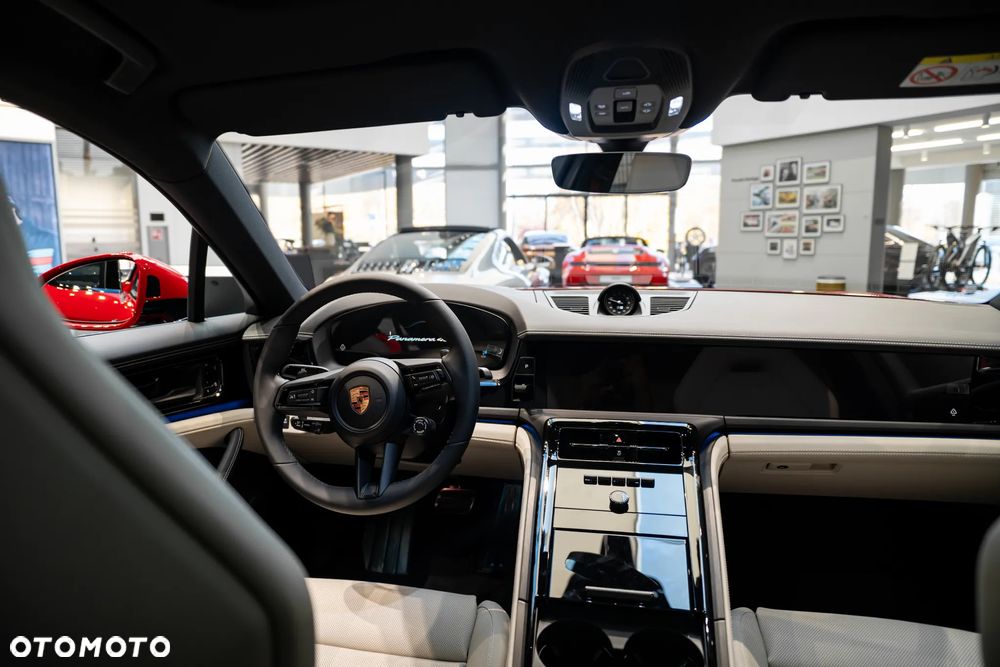 Porsche Panamera - 26
