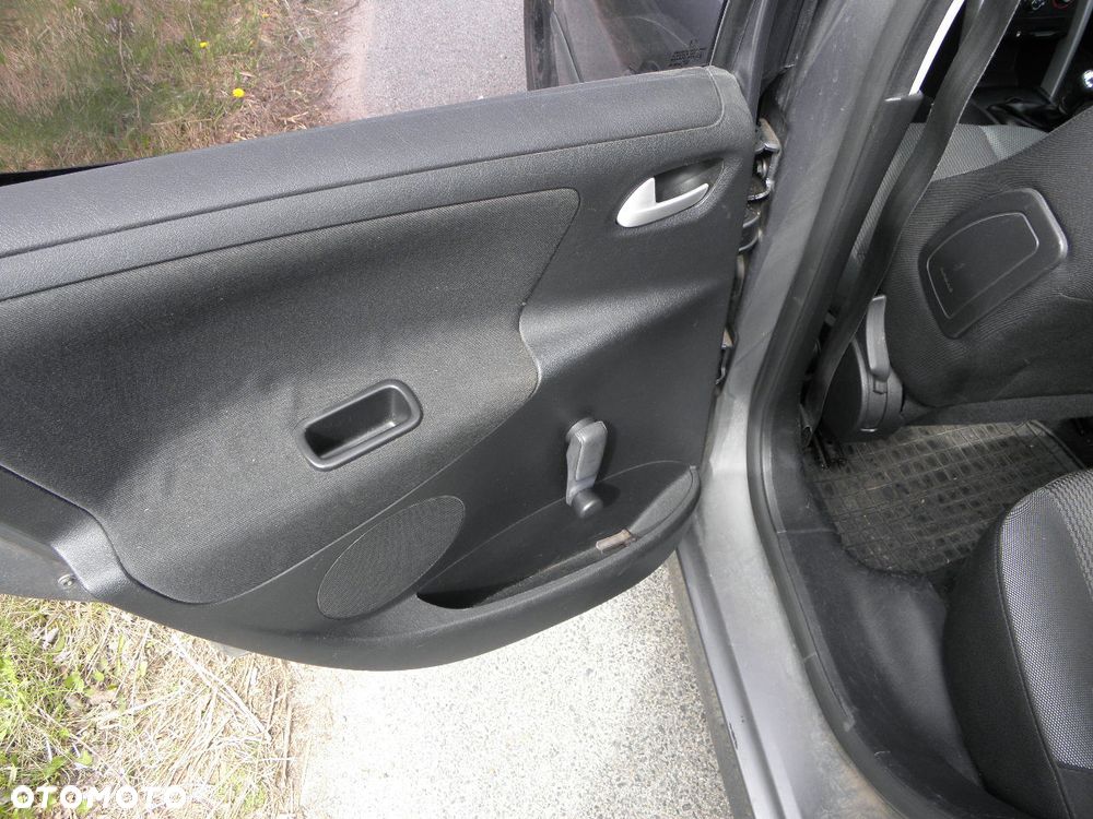 Peugeot 207 1.4 HDi Trendy - 17