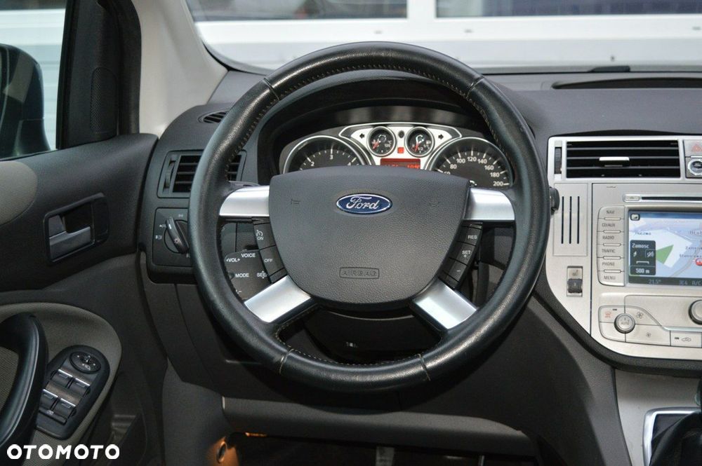 Ford Kuga 2.0 TDCi 2x4 Titanium - 20