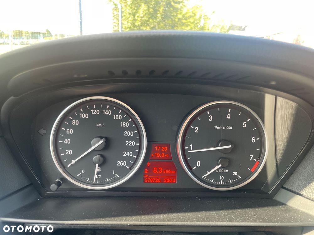 BMW Seria 5 - 12