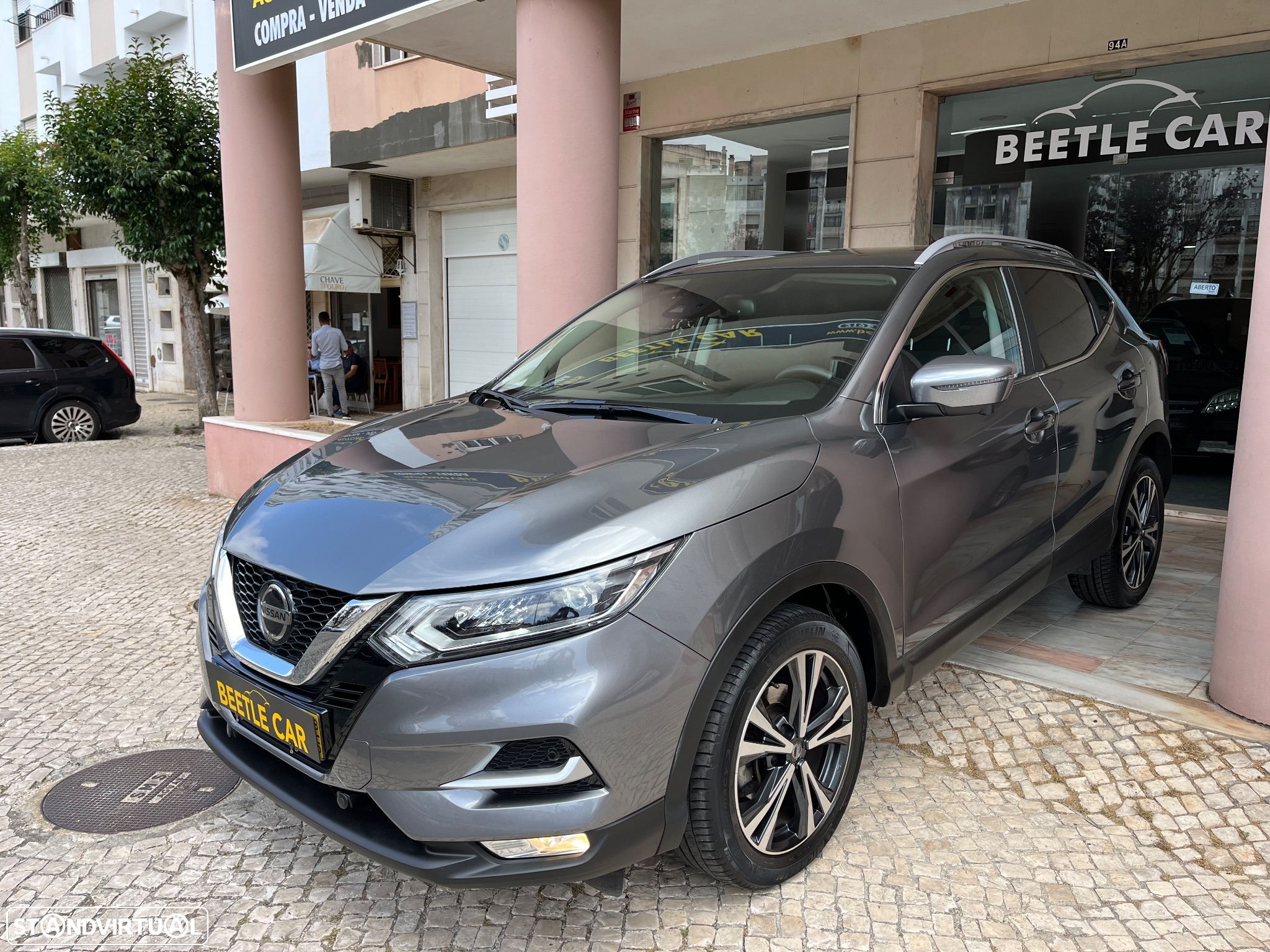 Nissan Qashqai 1.5 dCi N-Connecta 18 - 6