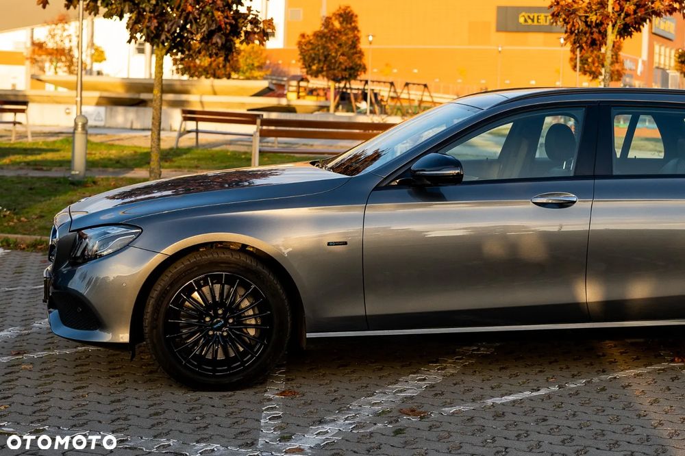 Mercedes-Benz Klasa E - 28