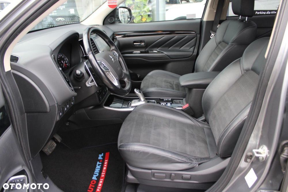 Mitsubishi Outlander - 19