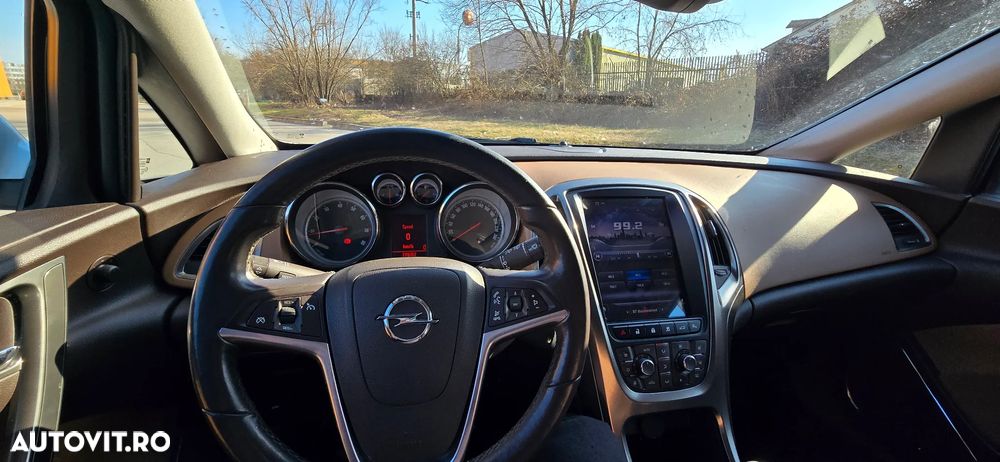 Opel Astra 1.4 Turbo - 12