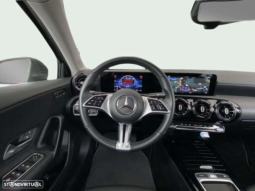 Mercedes-Benz A 200 Style Plus Aut. - 8