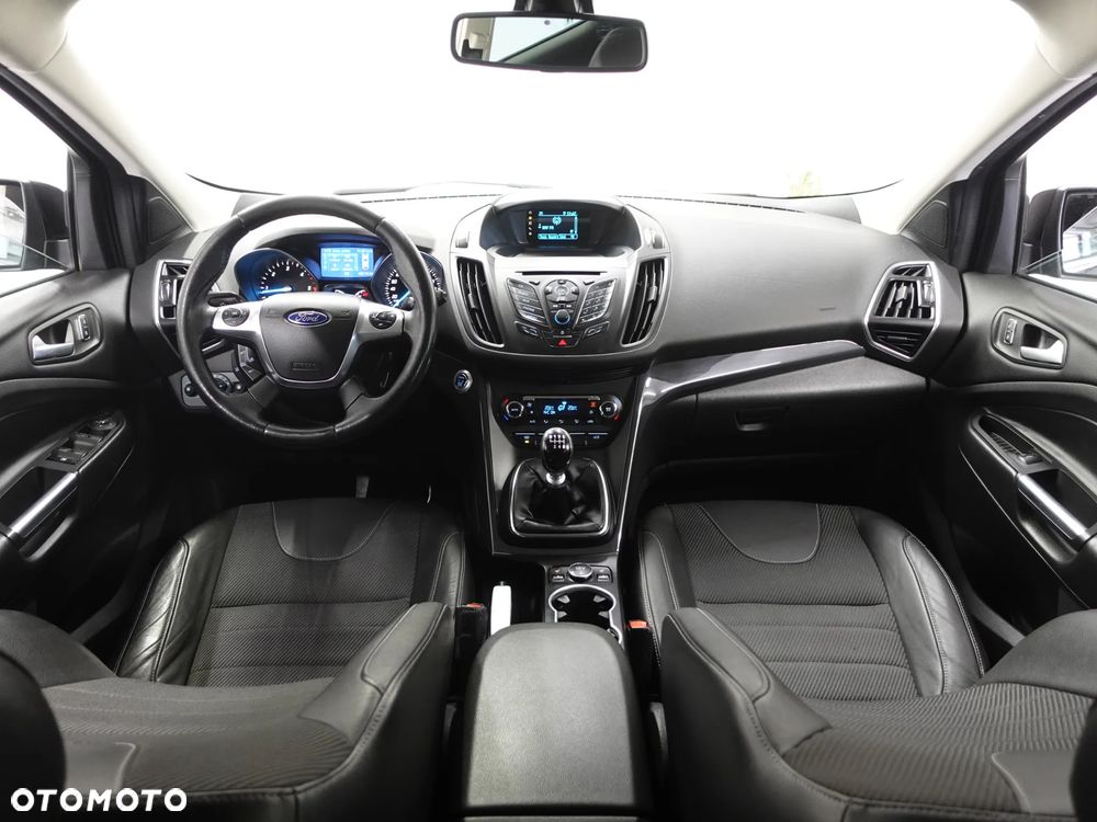 Ford Kuga 2.0 TDCi 4WD Titanium - 26