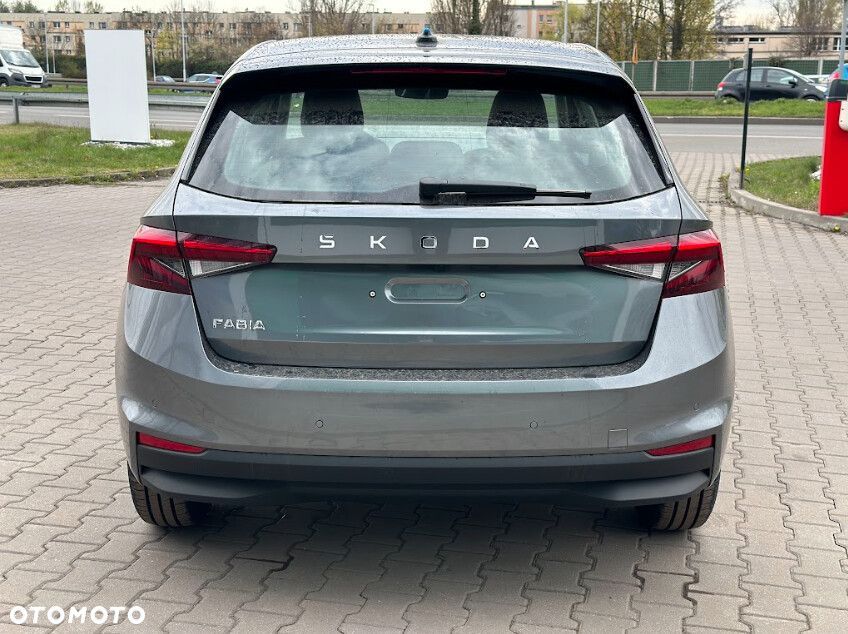 Skoda Fabia - 4