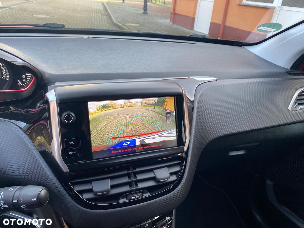 Peugeot 2008 1.2 PureTech GT Line S&S - 20