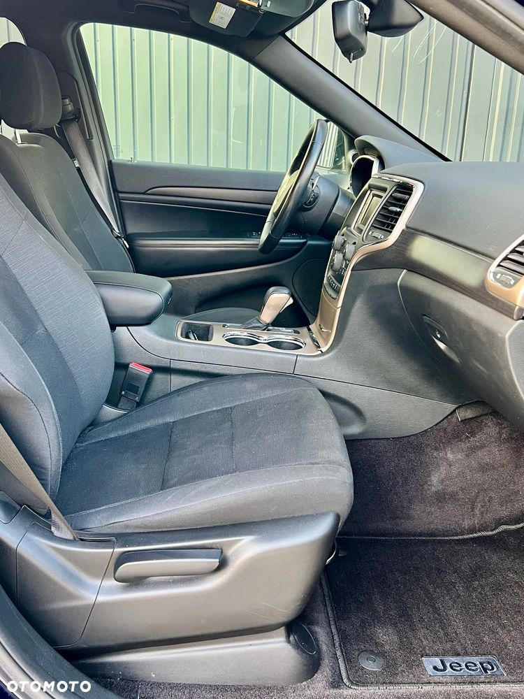 Jeep Grand Cherokee - 13