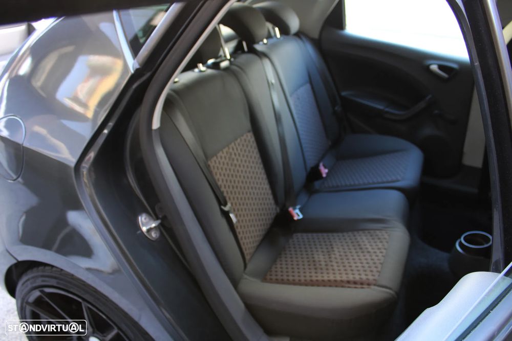 SEAT Ibiza 1.6 TDI CR Style - 28