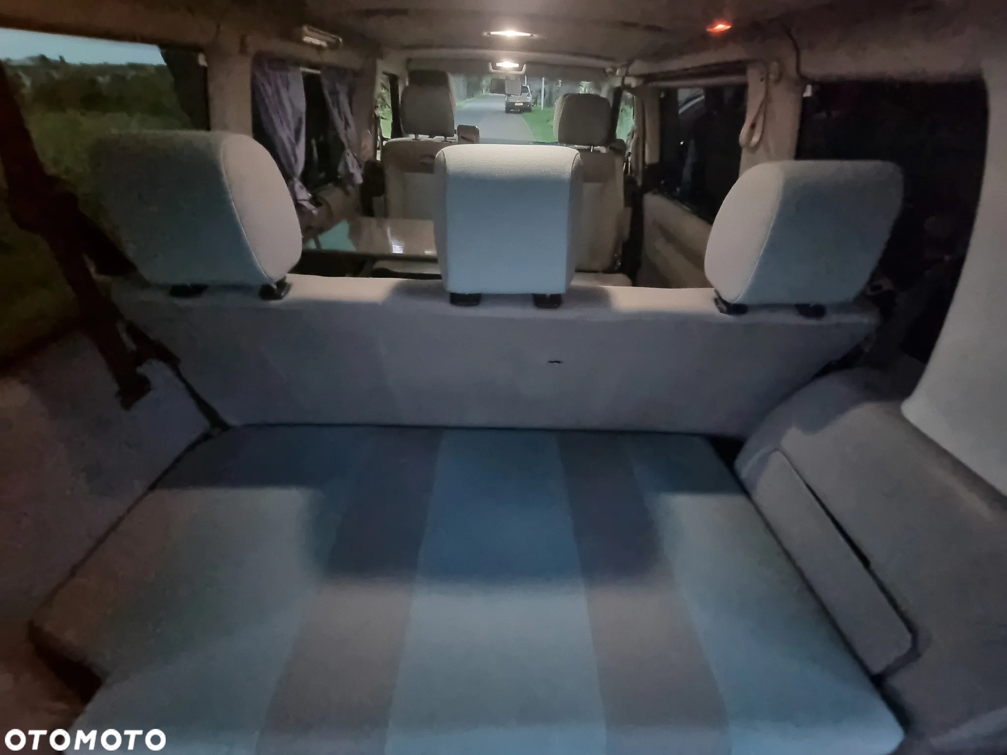 Volkswagen Multivan TDI - 37