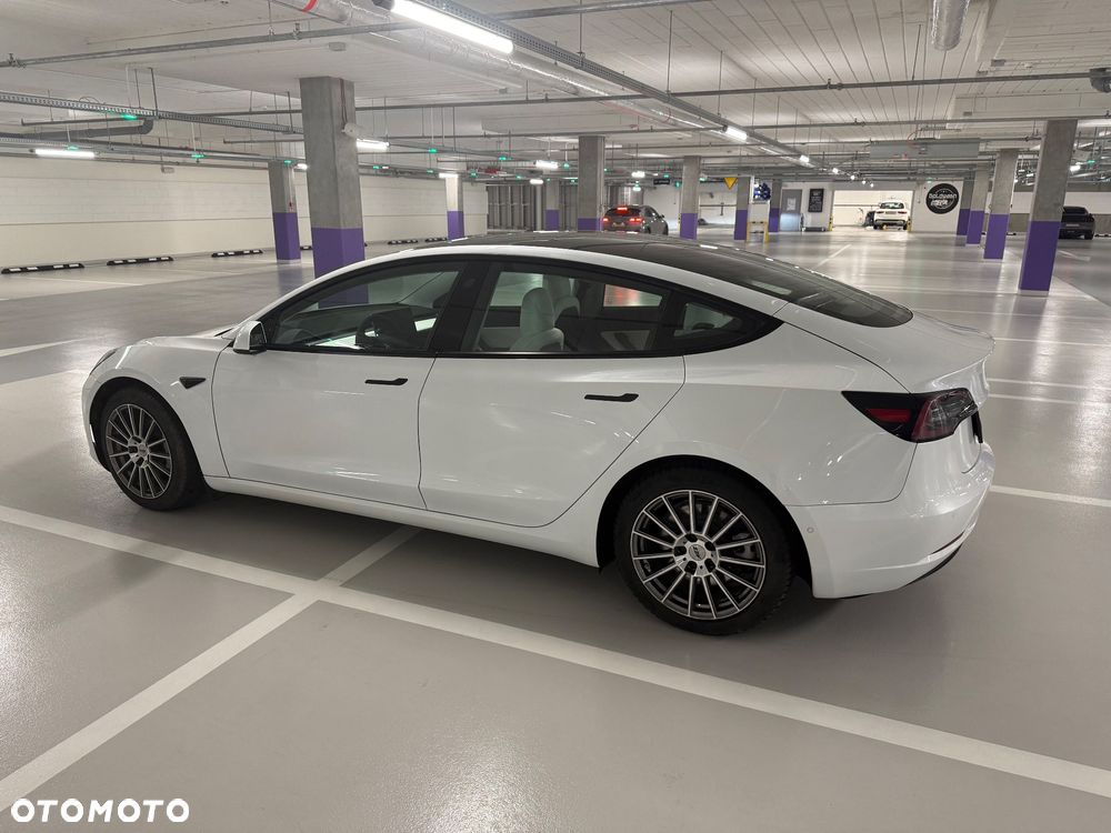 Tesla Model 3 Langstreckenbatterie Allradantrieb Dual Motor - 6