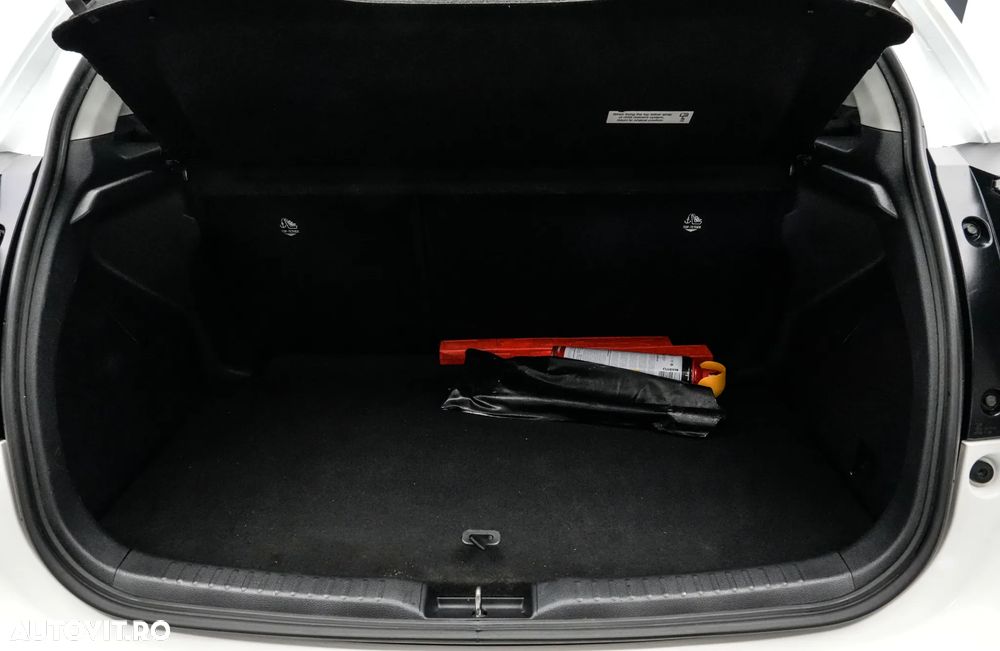 Toyota Yaris 1.5 VVT-i HSD Exclusive Premiere - 23