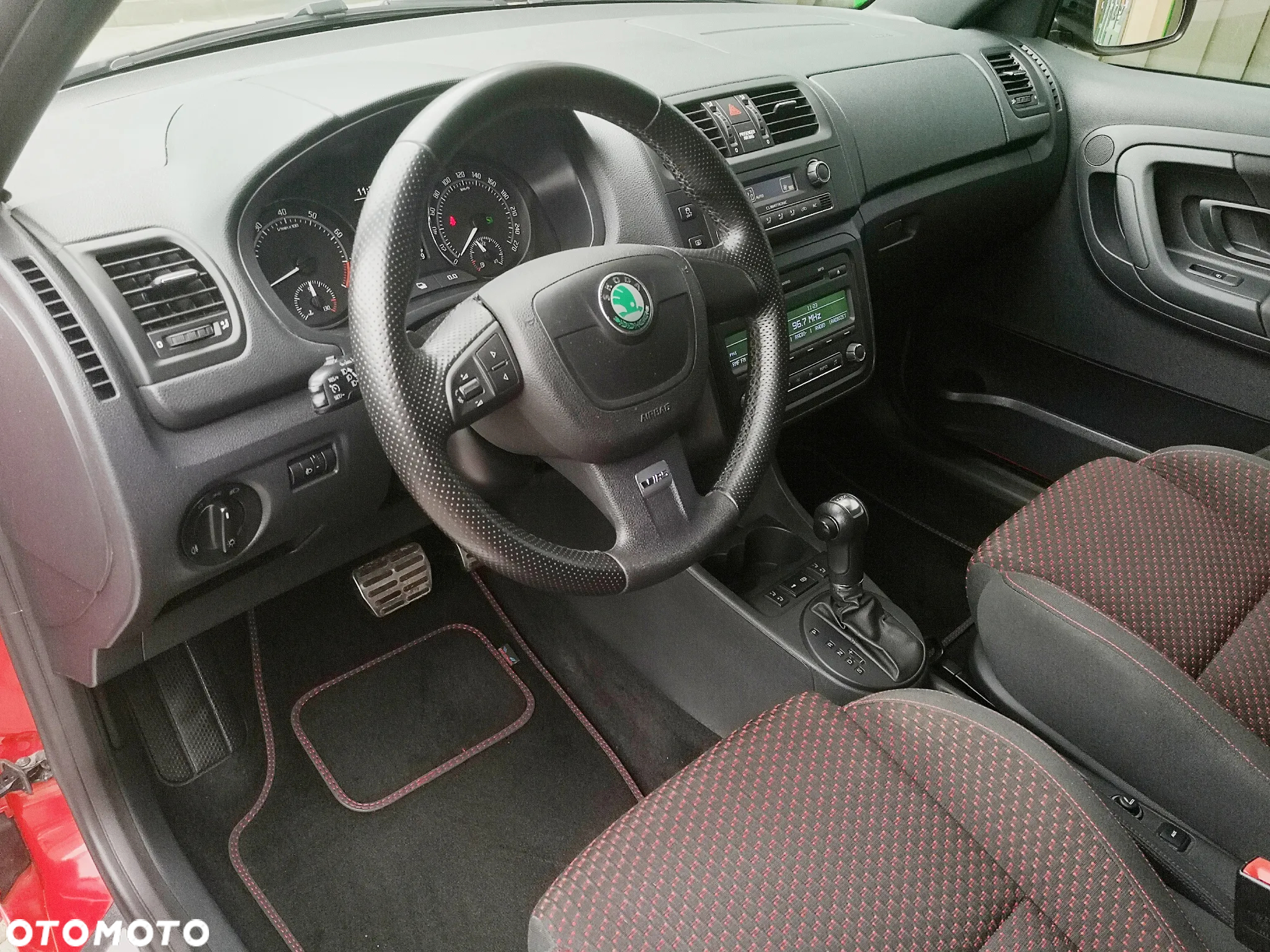 Skoda Fabia 1.4 TSI Combi DSG RS - 11