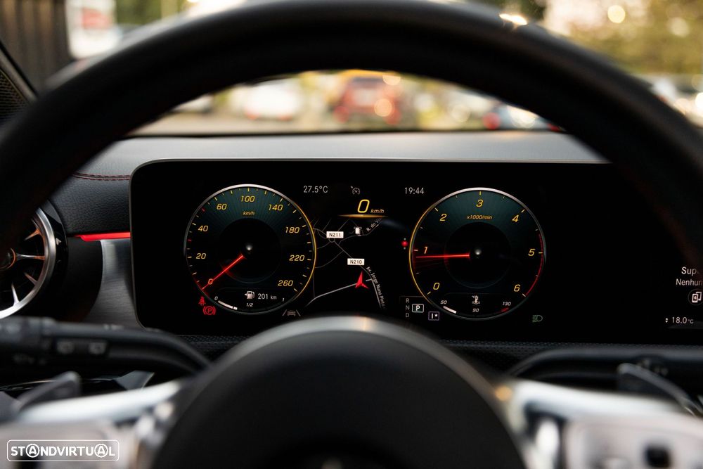 Mercedes-Benz CLA 180 - 39
