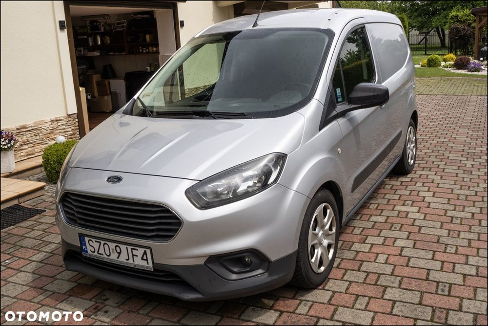 Ford Transit Courier - 2