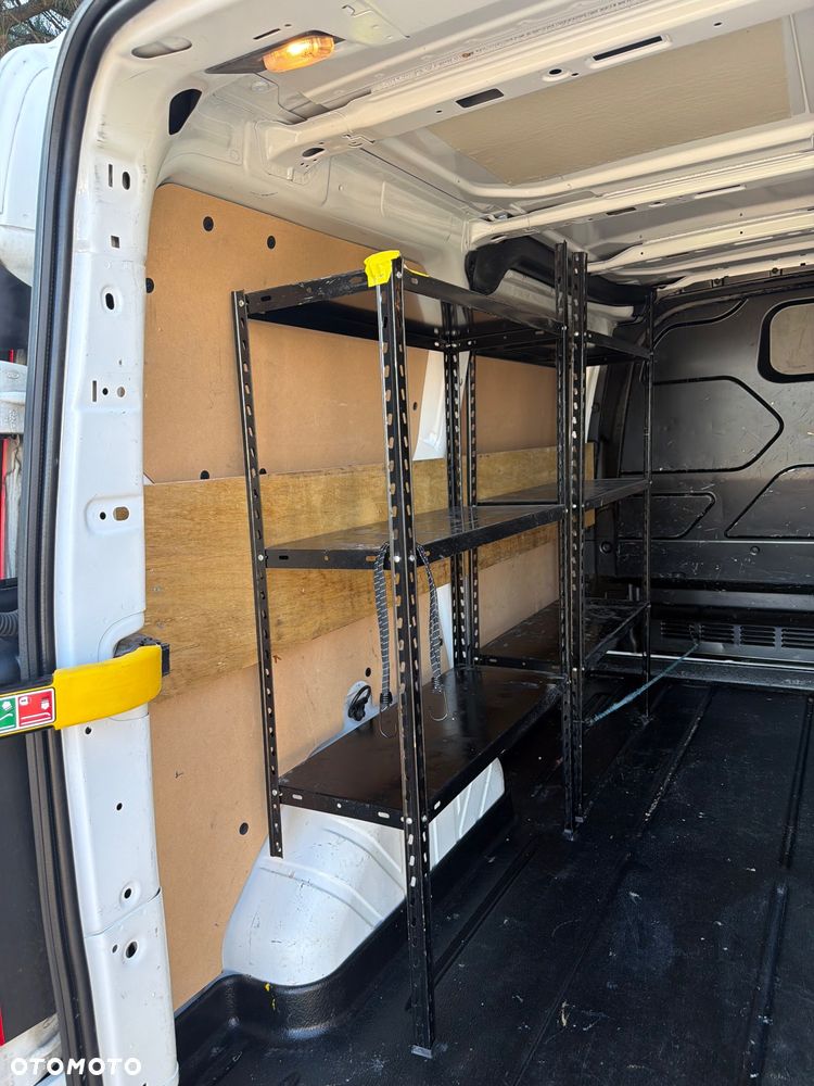 Ford TRANSIT CUSTOM - 21