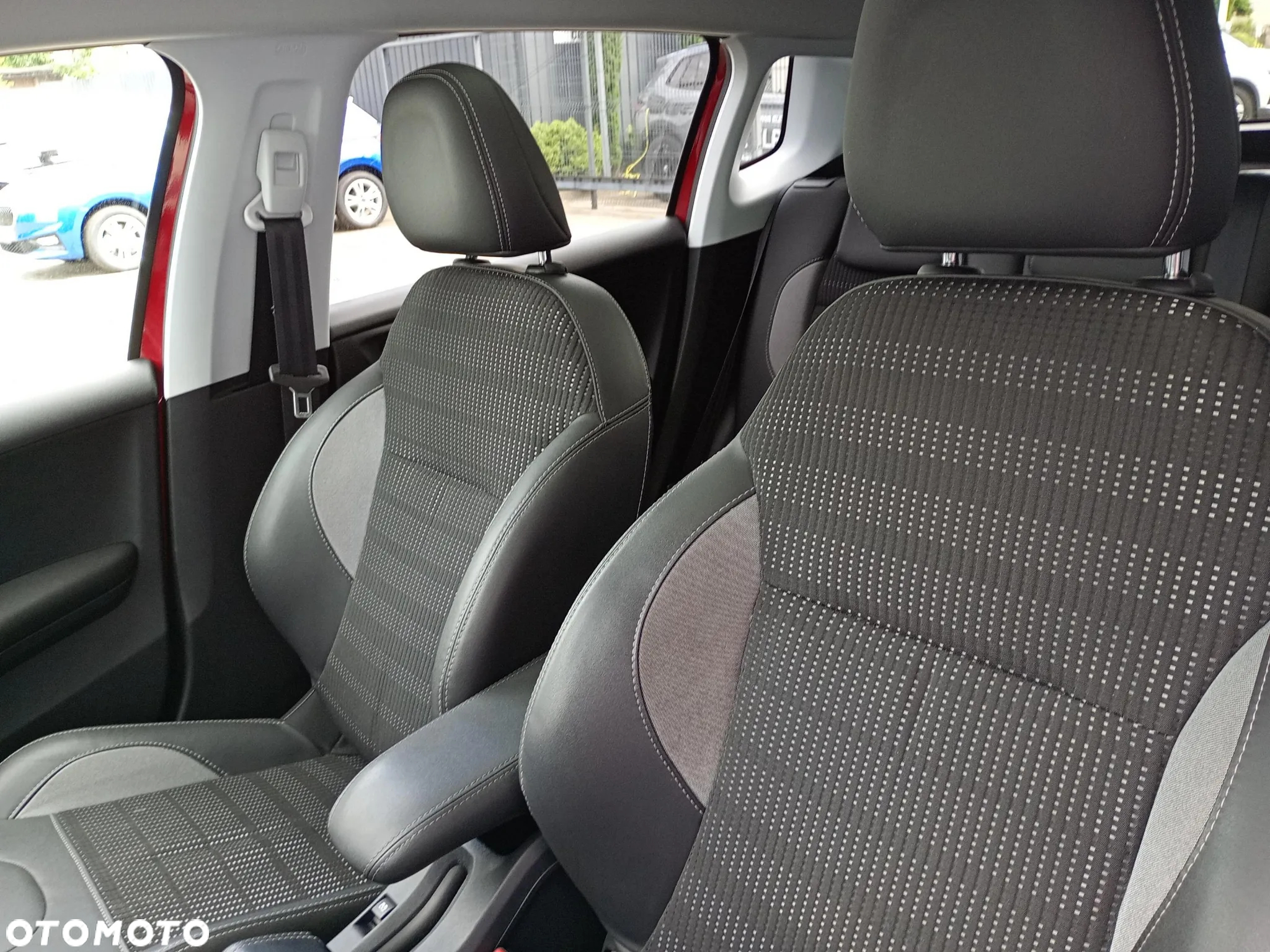 Peugeot 2008 1.2 Pure Tech GPF Allure S&S - 7