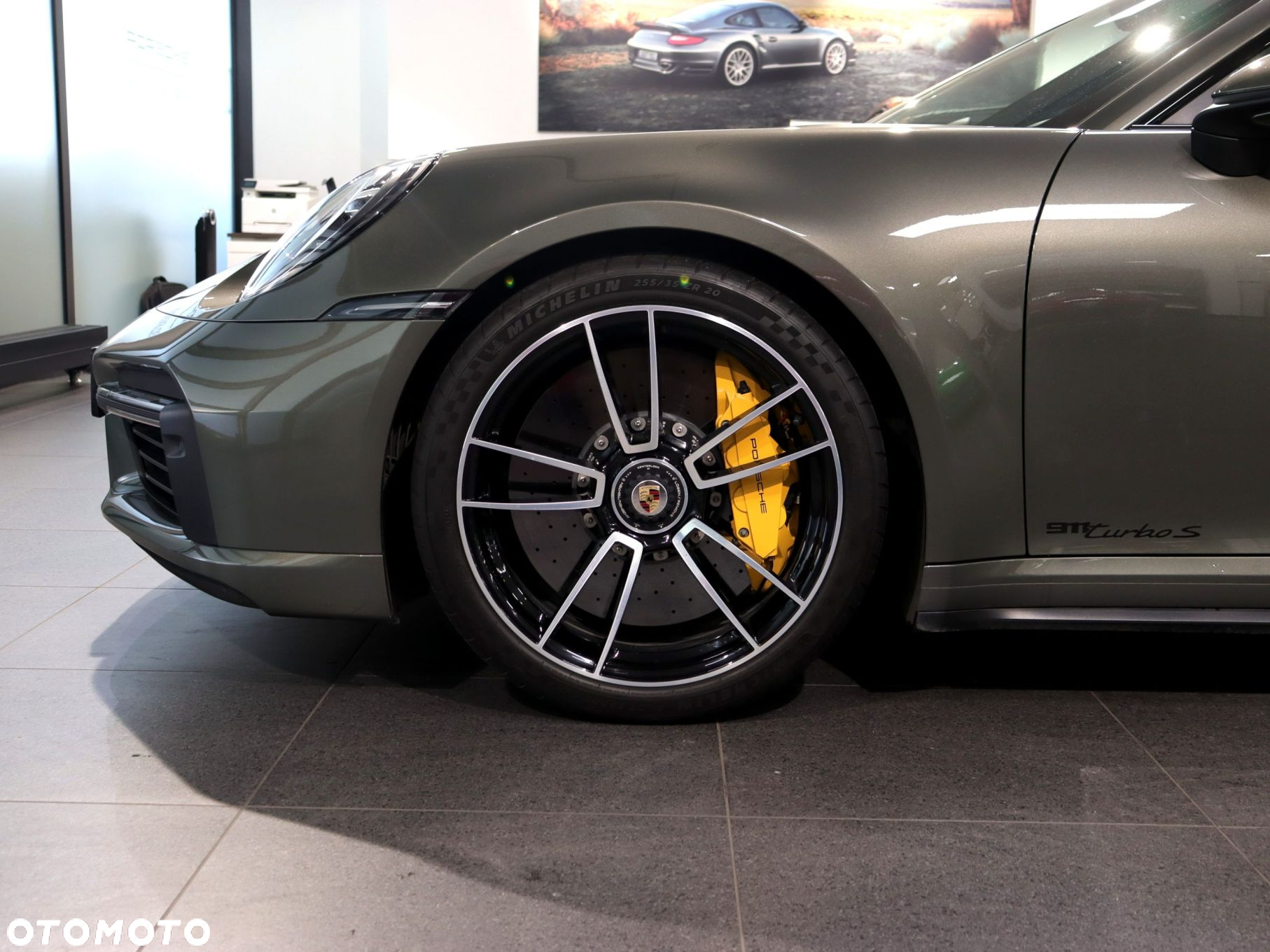 Porsche 911 Turbo S - 11