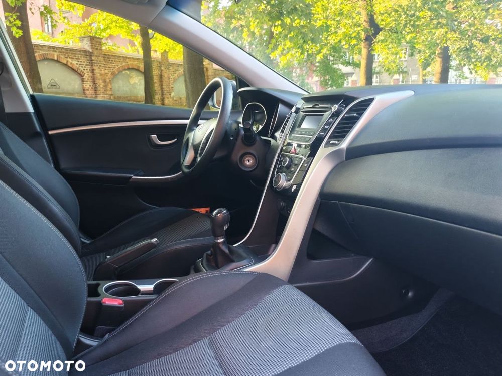 Hyundai i30 1.4 Passion - 31