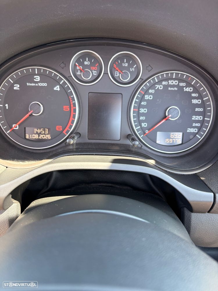 Audi A3 Cabrio 1.6 TDi S-line - 9