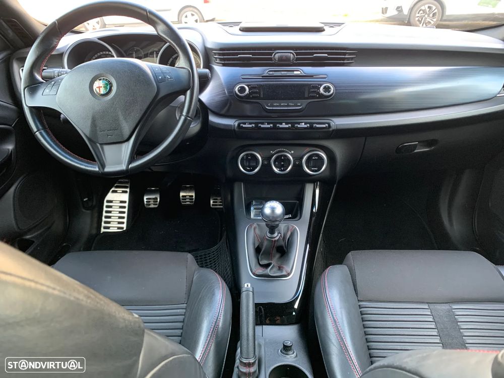 Alfa Romeo Giulietta 1.6 JTDM Distinctive - 7