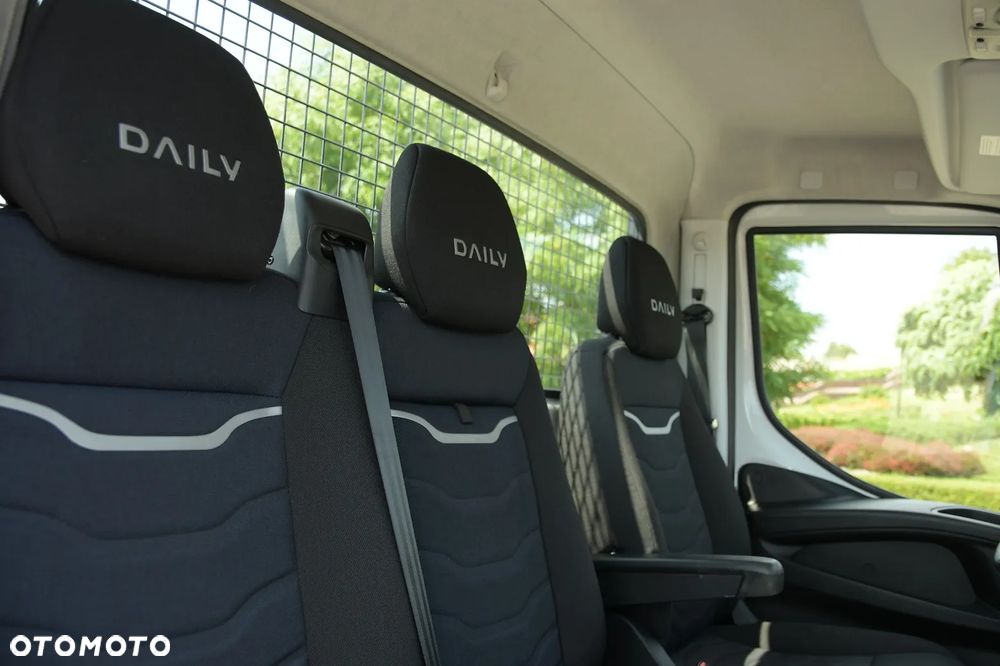 Iveco DAILY/50C18/DMC 3500/TYLKO 47 tyś km PRZEBIEGU!/WYWROTKA 3 STRONNA SKIBICKI 360x210 cm/ 3.0 HPI 180 KM/ SALON POLSKA/ PIERWSZY WŁAŚCICIEL/BEZWYPADKOWY - 28
