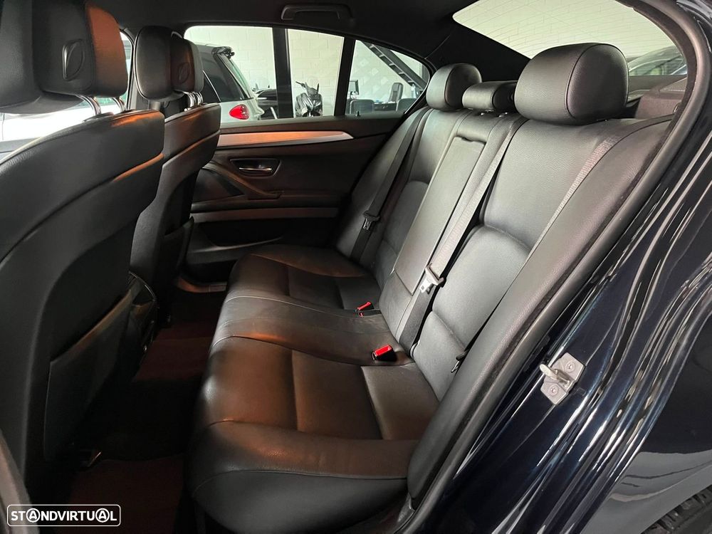 BMW 525 d Pack M Auto - 13