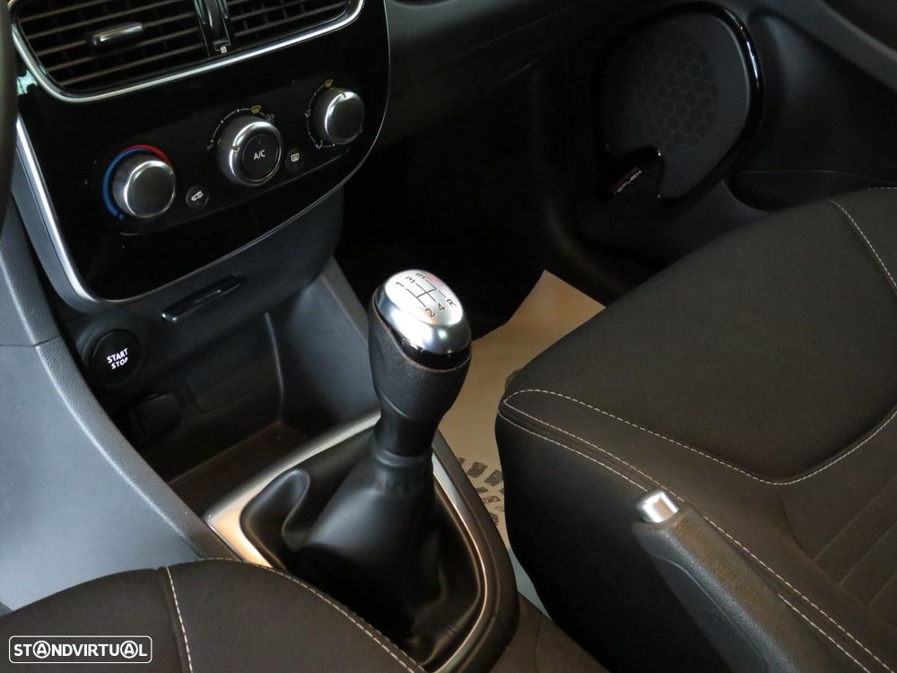 Renault Clio 0.9 TCe Limited - 11