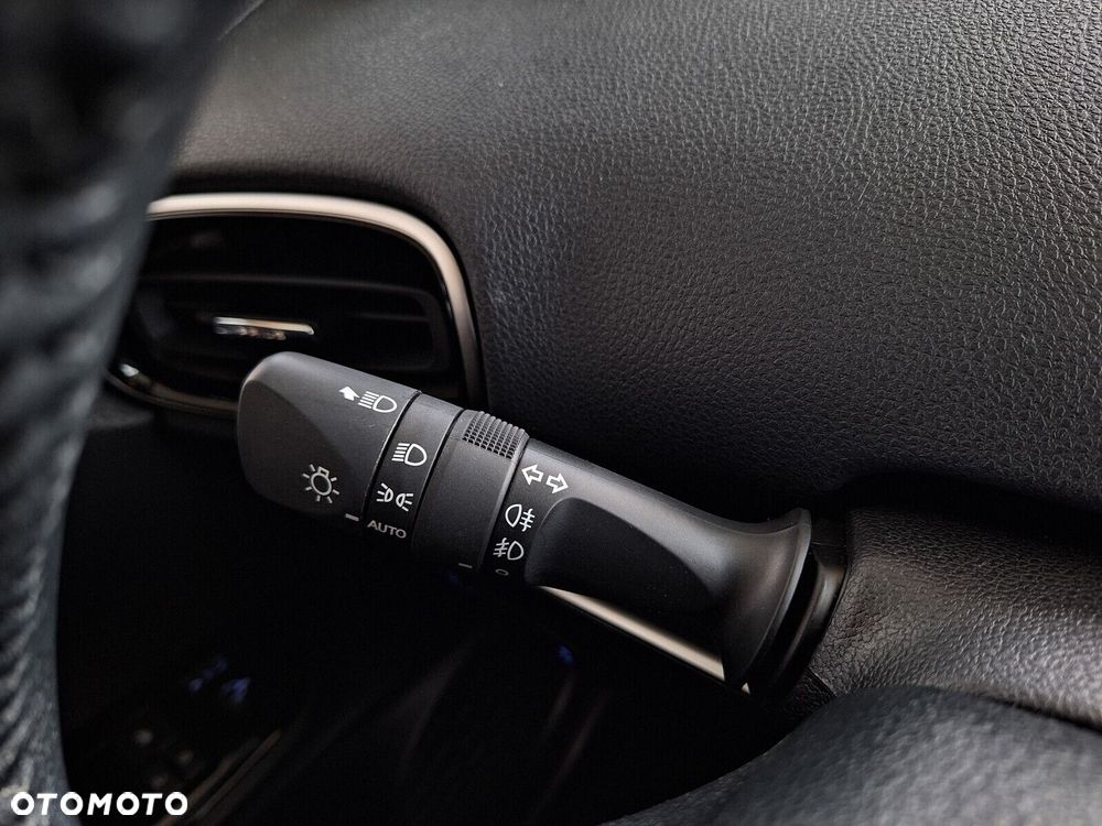 Toyota Prius 1.8 Hybrid Comfort - 32