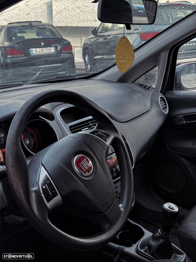 Fiat Punto 1.3 M-Jet Lounge S&S - 8